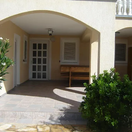 Apartment Andrej *