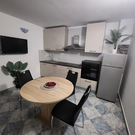 Andrej Apartment