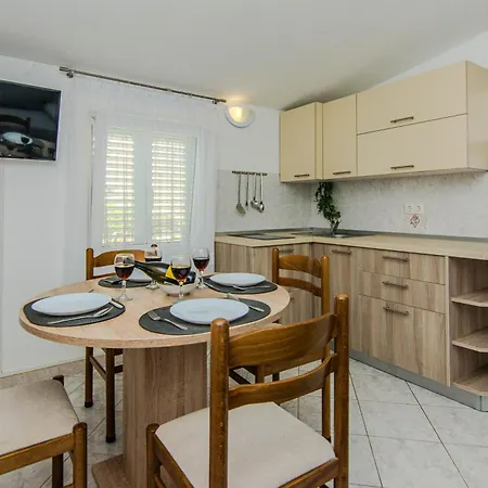 Apartment Andrej *
